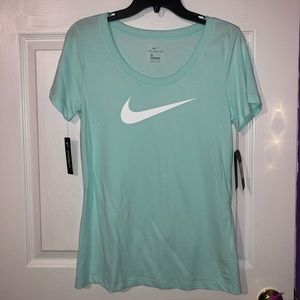 Womens Nike tee